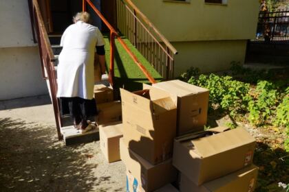Arhiepiscopia Dunării de Jos sprijină în continuare spitalele şi centrele sociale – fotografia 29