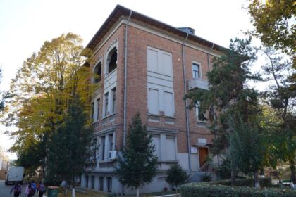 Arhiepiscopia Dunării de Jos sprijină în continuare spitalele şi centrele sociale – fotografia 34