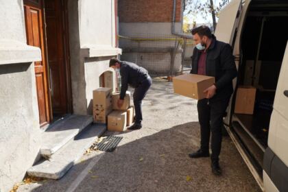 Arhiepiscopia Dunării de Jos sprijină în continuare spitalele şi centrele sociale – fotografia 38