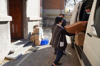 Arhiepiscopia Dunării de Jos sprijină în continuare spitalele şi centrele sociale – fotografia 40