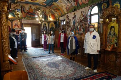 Rugăciuni şi daruri pentru cei bolnavi – fotografia 14