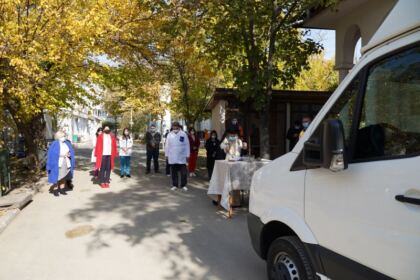Rugăciuni şi daruri pentru cei bolnavi – fotografia 24