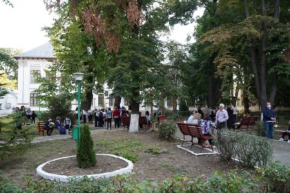 Deschiderea cursurilor pentru noul an şcolar la Seminarul Teologic „Sfântul Apostol Andrei“ din Galaţi – fotografia 4