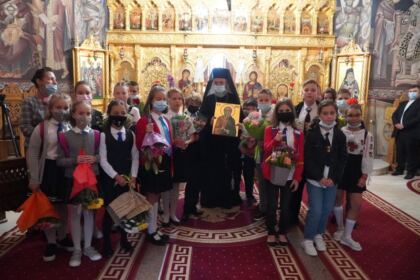 Deschiderea cursurilor pentru noul an şcolar la Seminarul Teologic „Sfântul Apostol Andrei“ din Galaţi – fotografia 12