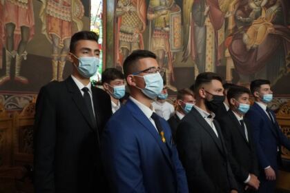 Deschiderea cursurilor pentru noul an şcolar la Seminarul Teologic „Sfântul Apostol Andrei“ din Galaţi – fotografia 25