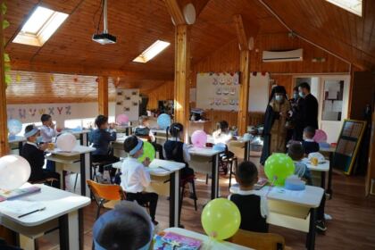 Deschiderea cursurilor pentru noul an şcolar la Seminarul Teologic „Sfântul Apostol Andrei“ din Galaţi – fotografia 28