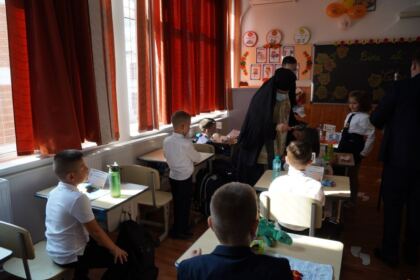 Deschiderea cursurilor pentru noul an şcolar la Seminarul Teologic „Sfântul Apostol Andrei“ din Galaţi – fotografia 47