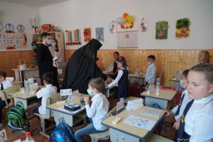 Deschiderea cursurilor pentru noul an şcolar la Seminarul Teologic „Sfântul Apostol Andrei“ din Galaţi – fotografia 50