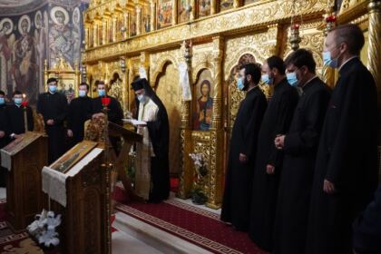 Deschiderea cursurilor pentru noul an şcolar la Seminarul Teologic „Sfântul Apostol Andrei“ din Galaţi – fotografia 58