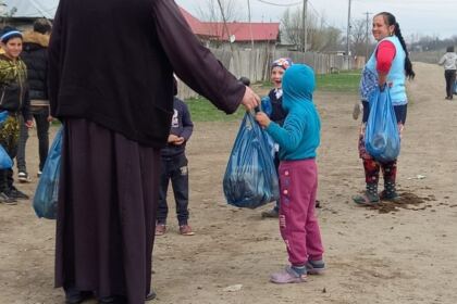 Rugaciune și filantropie în localitatea Ghidigeni – fotografia 15