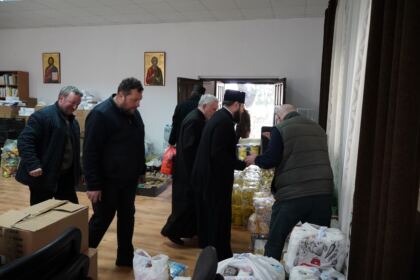 Preoţii şi credincioşii brăileni au organizat un nou transport cu ajutoare pentru ucraineni – fotografia 13