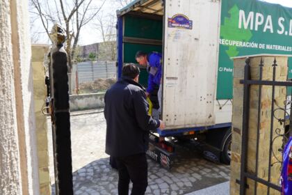Preoţii şi credincioşii brăileni au organizat un nou transport cu ajutoare pentru ucraineni – fotografia 23