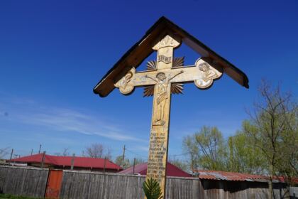 Rugăciune şi caravană medicală în satul Petroiu din judeţul Brăila – fotografia 2