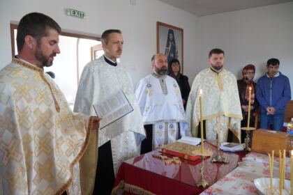 Rugăciune şi caravană medicală în satul Petroiu din judeţul Brăila – fotografia 14