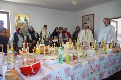 Rugăciune şi caravană medicală în satul Petroiu din judeţul Brăila – fotografia 15