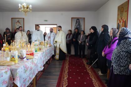 Rugăciune şi caravană medicală în satul Petroiu din judeţul Brăila – fotografia 18