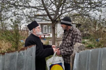 Rugăciune şi vizite misionare în Eparhia Dunării de Jos – fotografia 18