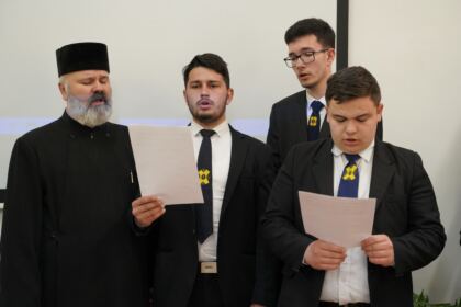 Simpozion studenţesc la Galaţi dedicat sfinţilor isihaşti – fotografia 7