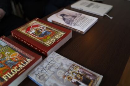 Simpozion studenţesc la Galaţi dedicat sfinţilor isihaşti – fotografia 18