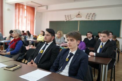 Simpozion studenţesc la Galaţi dedicat sfinţilor isihaşti – fotografia 29