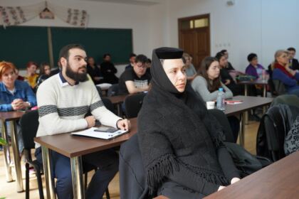 Simpozion studenţesc la Galaţi dedicat sfinţilor isihaşti – fotografia 31