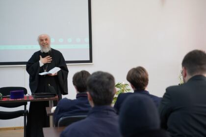 Simpozion studenţesc la Galaţi dedicat sfinţilor isihaşti – fotografia 35