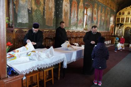 Programul eparhial „Ne înnoim de Sfintele Paşti“ a continuat în Protopopiatul Galaţi – fotografia 12