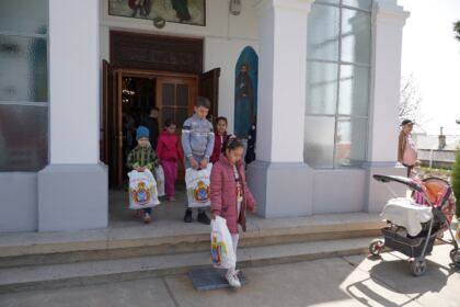 Programul eparhial „Ne înnoim de Sfintele Paşti“ a continuat în Protopopiatul Galaţi – fotografia 14