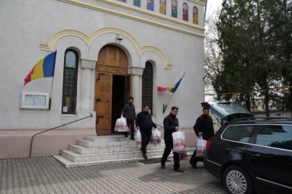 Programele pre pascale continua în Arhiepiscopia Dunării de Jos – fotografia 31