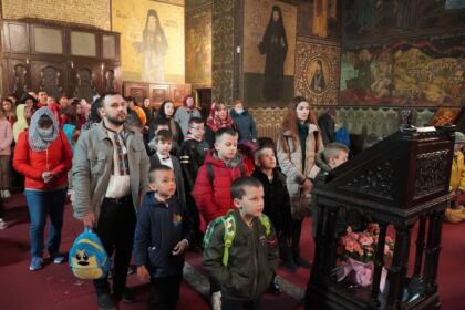 Liturghie şi filantropie la Catedrala Arhiepiscopală din Galaţi – fotografia 12