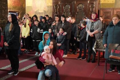 Liturghie şi filantropie la Catedrala Arhiepiscopală din Galaţi – fotografia 13