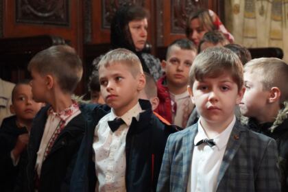Liturghie şi filantropie la Catedrala Arhiepiscopală din Galaţi – fotografia 20
