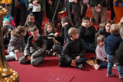 Liturghie şi filantropie la Catedrala Arhiepiscopală din Galaţi – fotografia 39