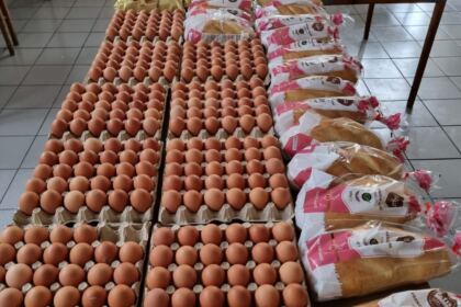 Parohia „Sf. Cuv. Parascheva“ din Galați a oferit daruri pascale semenilor nevoiași – fotografia 1