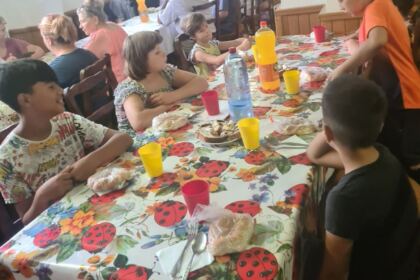 Duminicii migranților români la parohia „Sfântul Spiridon“ din Galaţi – fotografia 3