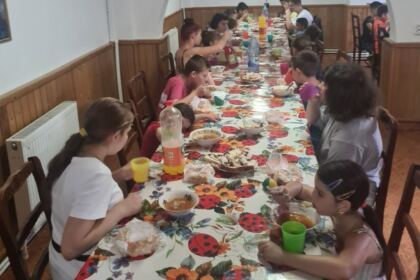 Duminicii migranților români la parohia „Sfântul Spiridon“ din Galaţi – fotografia 4