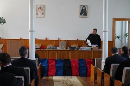 Sprijin pentru 4.000 de copii din partea Arhiepiscopiei Dunării de Jos, la început de an şcolar – fotografia 9