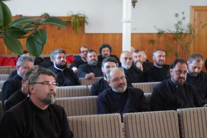 Sprijin pentru 4.000 de copii din partea Arhiepiscopiei Dunării de Jos, la început de an şcolar – fotografia 11