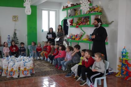 Daruri pentru copiii de la Grădiniţa parohială „Familia“ din Brăila – fotografia 11