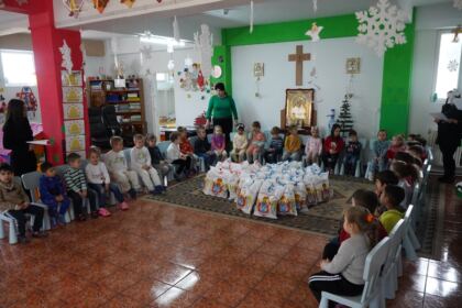 Daruri pentru copiii de la Grădiniţa parohială „Familia“ din Brăila – fotografia 13