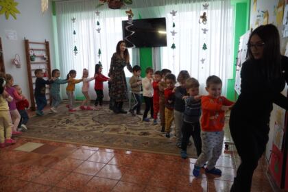 Daruri pentru copiii de la Grădiniţa parohială „Familia“ din Brăila – fotografia 21