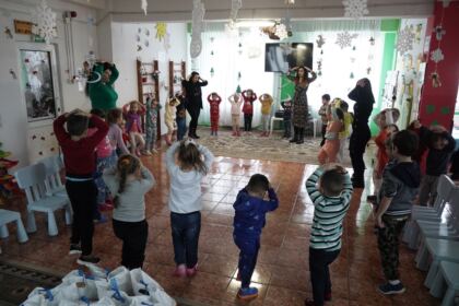 Daruri pentru copiii de la Grădiniţa parohială „Familia“ din Brăila – fotografia 25