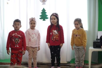 Daruri pentru copiii de la Grădiniţa parohială „Familia“ din Brăila – fotografia 28