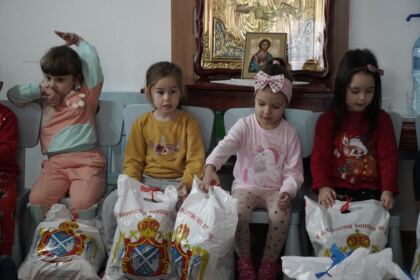 Daruri pentru copiii de la Grădiniţa parohială „Familia“ din Brăila – fotografia 32