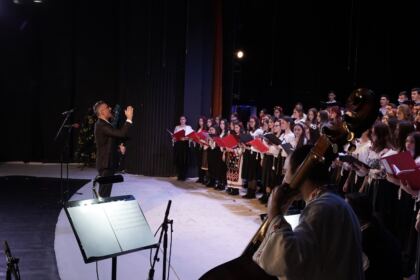 Tradiţionala serbare de colinde a Seminarului Teologic „Sfântul Andrei“ din Galaţi – fotografia 34