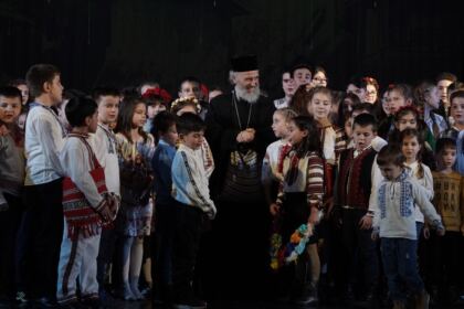 Tradiţionala serbare de colinde a Seminarului Teologic „Sfântul Andrei“ din Galaţi – fotografia 42