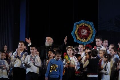 Tradiţionala serbare de colinde a Seminarului Teologic „Sfântul Andrei“ din Galaţi – fotografia 46