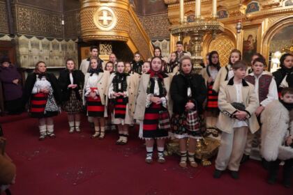 Festivalul de datini şi obiceiuri la Naşterea Domnului şi Anul Nou „Tudor Pamfile“ la Galaţi – fotografia 20