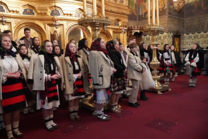 Festivalul de datini şi obiceiuri la Naşterea Domnului şi Anul Nou „Tudor Pamfile“ la Galaţi – fotografia 23