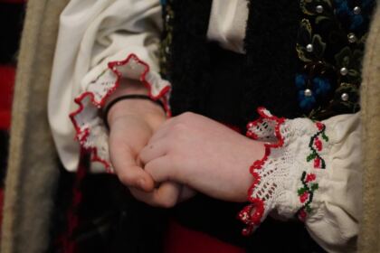 Festivalul de datini şi obiceiuri la Naşterea Domnului şi Anul Nou „Tudor Pamfile“ la Galaţi – fotografia 27